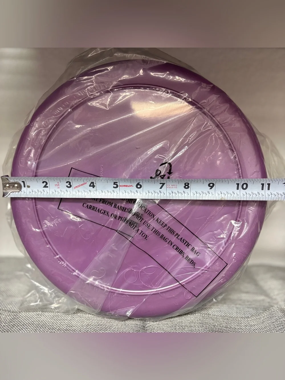 LocknLock Pie Carrier with Handle Round K46681 Purple Orchid NEW Lock & Lock